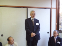 �i������A